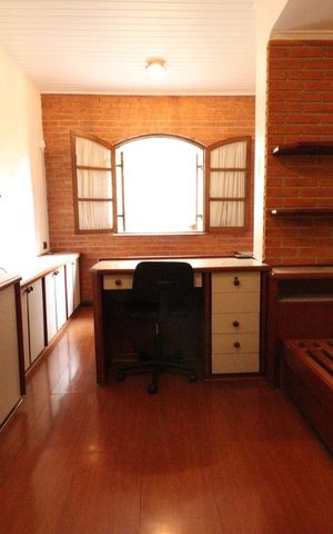 Casa à venda com 300m², 5 quartos e 2 vagasQuarto 2