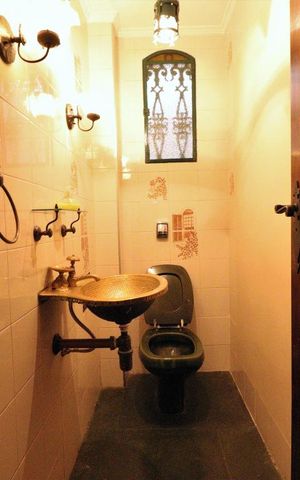 Casa à venda com 300m², 5 quartos e 2 vagasLavabo