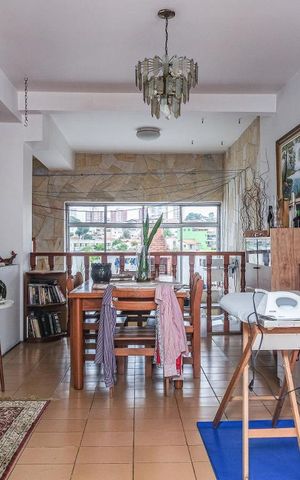 Casa à venda com 144m², 3 quartos e 4 vagas Casa à venda com 144m², 3 quartos e 4 vagasSala Intima