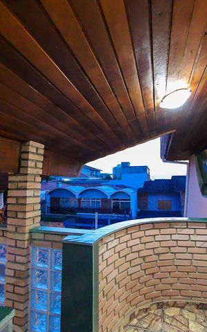 Casa à venda com 300m², 3 quartos e 2 vagas Casa à venda com 300m², 3 quartos e 2 vagasArea externa