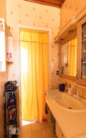 Casa à venda com 200m², 1 quarto e 8 vagas Casa à venda com 200m², 1 quarto e 8 vagasBanheiro