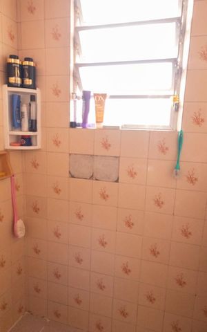 Casa à venda com 200m², 1 quarto e 8 vagas Casa à venda com 200m², 1 quarto e 8 vagasBanheiro