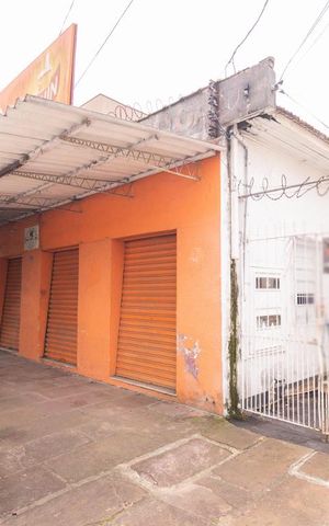 Casa à venda com 200m², 1 quarto e 8 vagas Casa à venda com 200m², 1 quarto e 8 vagasFachada