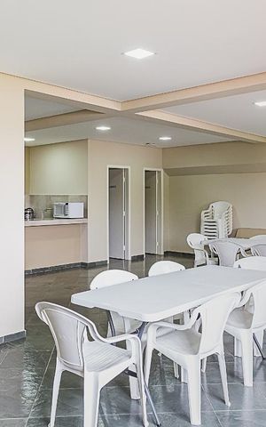 Apartamento para alugar com 75m², 2 quartos e 1 vaga Apartamento para alugar com 75m², 2 quartos e 1 vagaÁrea comum - Salão de festas