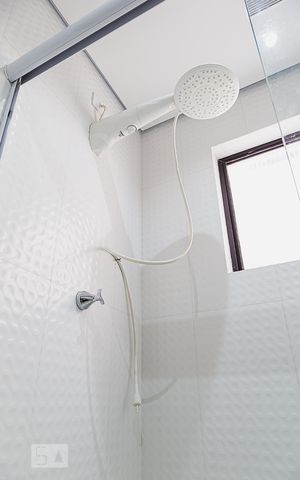 Apartamento para alugar com 75m², 2 quartos e 1 vaga Apartamento para alugar com 75m², 2 quartos e 1 vagaBanheiro da Suíte 2