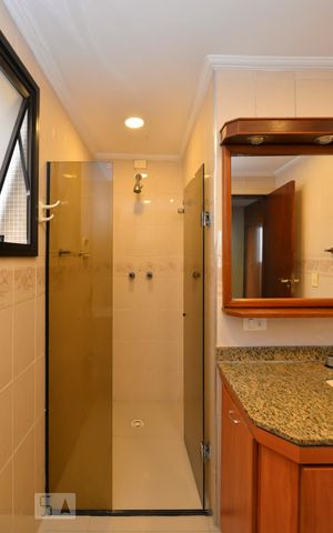 Apartamento à venda com 157m², 4 quartos e 2 vagasBanheiro da suíte