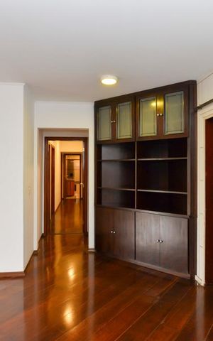 Apartamento à venda com 157m², 4 quartos e 2 vagasSala