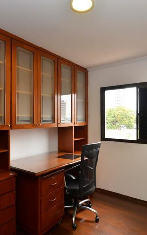 Apartamento à venda com 157m², 4 quartos e 2 vagasQuarto 3