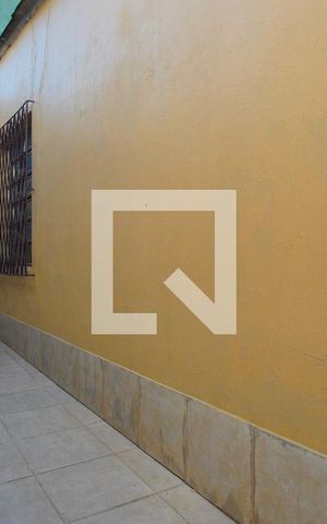 Casa para alugar com 60m², 2 quartos e sem vagaQuintal - Lateral