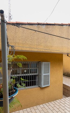 Casa para alugar com 240m², 3 quartos e 2 vagasEdícula - vista quarto