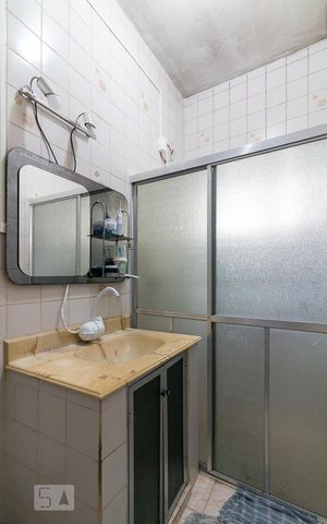 Casa para alugar com 240m², 3 quartos e 2 vagasBanheiro