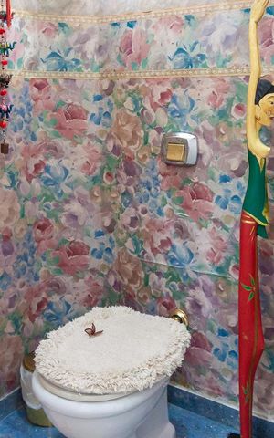 Casa de condomínio à venda com 500m², 4 quartos e 6 vagas Casa de condomínio à venda com 500m², 4 quartos e 6 vagasBanheiro
