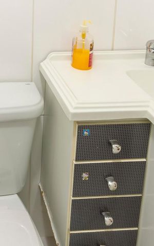 Apartamento à venda com 82m², 3 quartos e 2 vagasBanheiro social