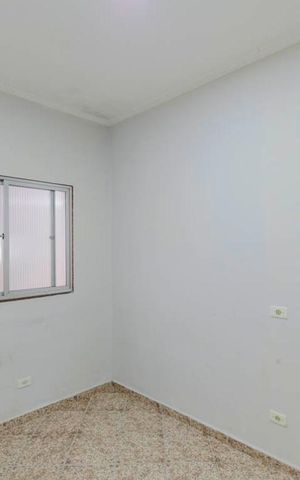 Casa à venda com 140m², 3 quartos e 2 vagas Casa à venda com 140m², 3 quartos e 2 vagasQuarto 3