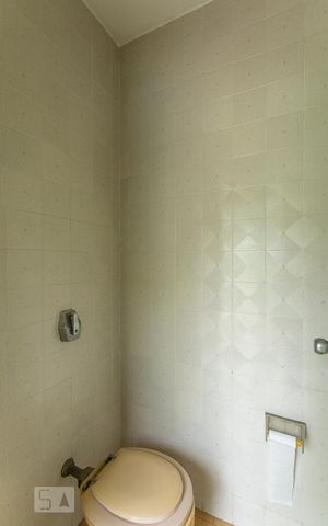 Casa à venda com 450m², 3 quartos e 6 vagasBanheiro Piscina