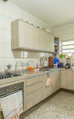 Casa à venda com 450m², 3 quartos e 6 vagasCozinha