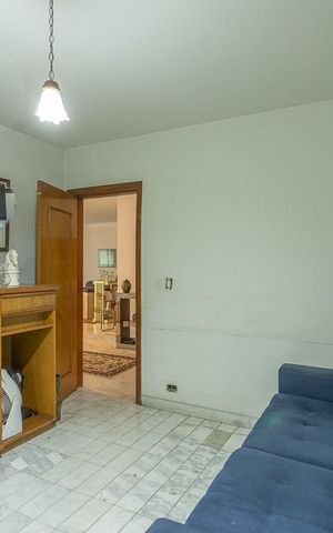 Casa à venda com 450m², 3 quartos e 6 vagasSala Tv