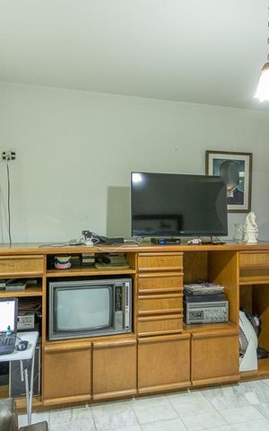 Casa à venda com 450m², 3 quartos e 6 vagasSala Tv