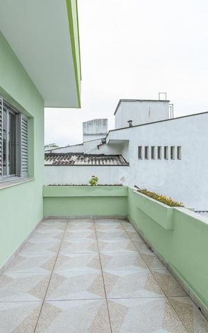 Casa à venda com 450m², 3 quartos e 6 vagasVaranda Suíte 1