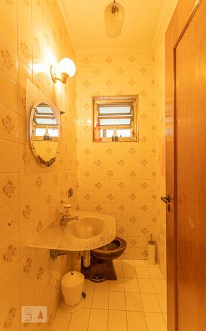 Casa à venda com 450m², 3 quartos e 6 vagasLavabo