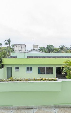 Casa à venda com 450m², 3 quartos e 6 vagasVista Suíte 1