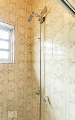 Casa à venda com 450m², 3 quartos e 6 vagasBanheiro Suíte 3
