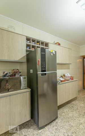 Casa à venda com 450m², 3 quartos e 6 vagasCozinha