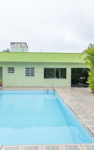 Casa à venda com 450m², 3 quartos e 6 vagasPiscina