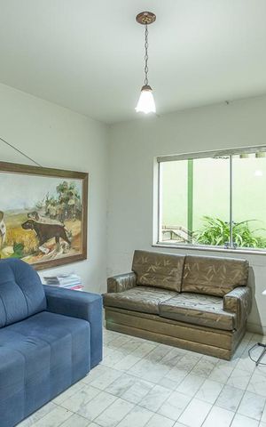Casa à venda com 450m², 3 quartos e 6 vagasSala Tv