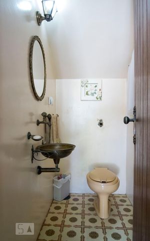 Casa à venda com 243m², 4 quartos e 3 vagasLavabo