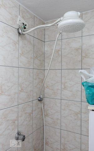 Apartamento à venda com 107m², 3 quartos e 1 vaga Apartamento à venda com 107m², 3 quartos e 1 vagaChuveiro
