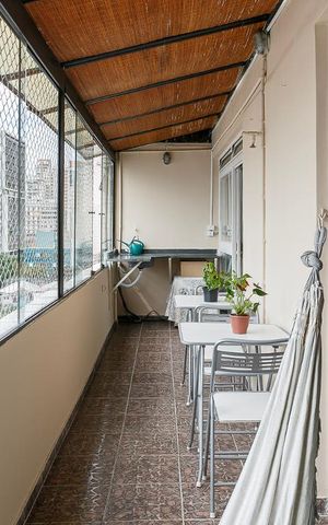 Apartamento à venda com 107m², 3 quartos e 1 vaga Apartamento à venda com 107m², 3 quartos e 1 vagaVaranda