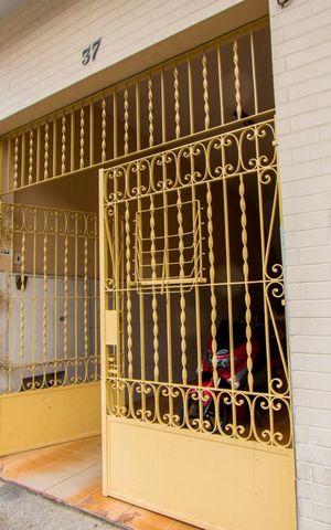 Casa à venda com 431m², 2 quartos e 1 vaga