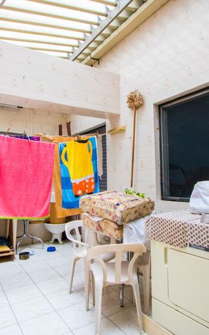 Casa à venda com 431m², 2 quartos e 1 vaga Casa à venda com 431m², 2 quartos e 1 vagaÁrea de serviço