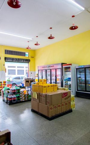Casa à venda com 431m², 2 quartos e 1 vaga Casa à venda com 431m², 2 quartos e 1 vagaSalão 2