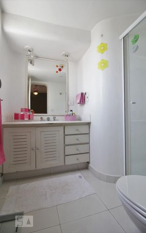Apartamento à venda com 180m², 3 quartos e 3 vagasBanheiro da suíte 2