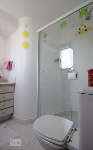 Apartamento à venda com 180m², 3 quartos e 3 vagasBanheiro da suíte 2