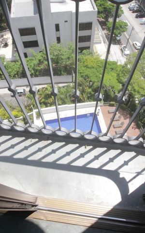 Apartamento à venda com 180m², 3 quartos e 3 vagasVaranda