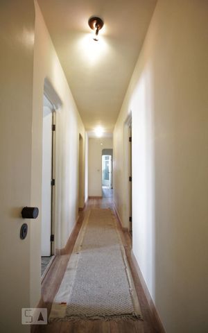 Apartamento à venda com 180m², 3 quartos e 3 vagasCorredor