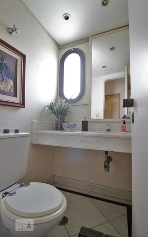 Apartamento à venda com 180m², 3 quartos e 3 vagasLavabo