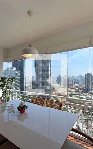 Apartamento à venda com 96m², 2 quartos e 2 vagasSala