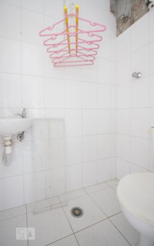 Apartamento à venda com 98m², 3 quartos e 2 vagasBanheiro de Serviço