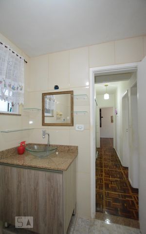 Apartamento para alugar com 70m², 2 quartos e 1 vagaBanheiro Social
