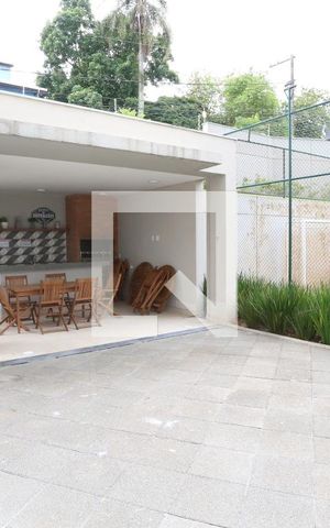 Apartamento à venda com 33m², 2 quartos e sem vagaÁrea comum - Churrasqueira