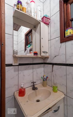 Casa à venda com 146m², 4 quartos e sem vagaBanheiro 3 - Pia