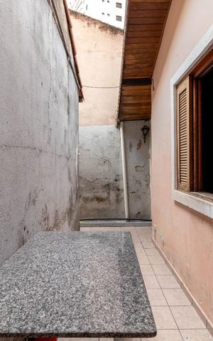 Casa à venda com 146m², 4 quartos e sem vagaQuintal