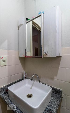 Casa à venda com 146m², 4 quartos e sem vagaBanheiro 1 - Pia