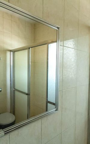 Casa para alugar com 250m², 3 quartos e 2 vagas Casa para alugar com 250m², 3 quartos e 2 vagasEspelho