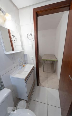 Apartamento para alugar com 38m², 1 quarto e sem vagaBanheiro