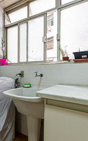 Apartamento à venda com 159m², 4 quartos e 1 vaga Apartamento à venda com 159m², 4 quartos e 1 vagaÁrea de Serviço